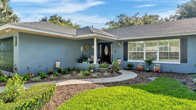 121 SHADOW LANE, Lakeland, FL 33813