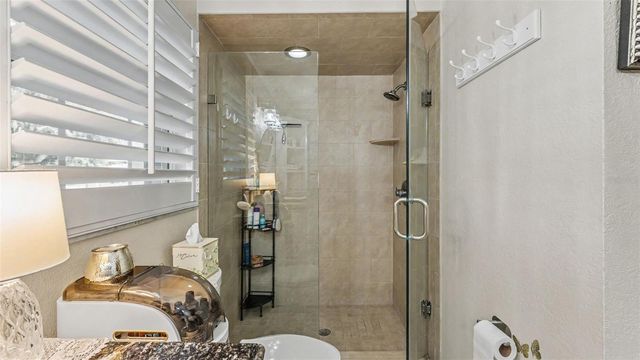 121 SHADOW LANE, Lakeland, FL 33813