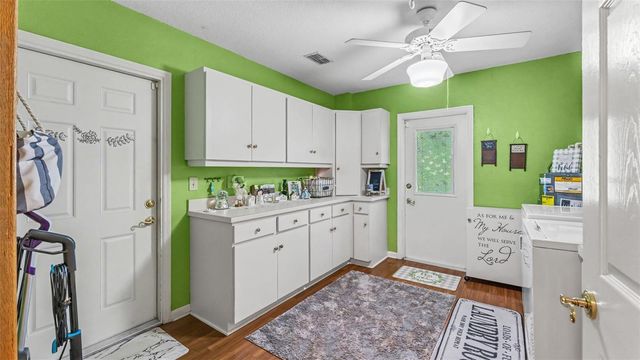 121 SHADOW LANE, Lakeland, FL 33813