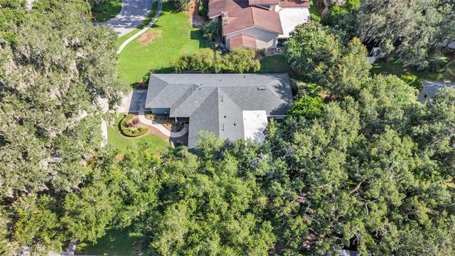 121 SHADOW LANE, Lakeland, FL 33813