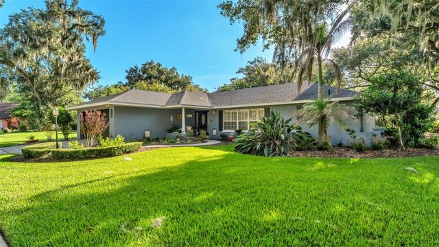 121 SHADOW LANE, Lakeland, FL 33813