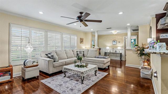 121 SHADOW LANE, Lakeland, FL 33813
