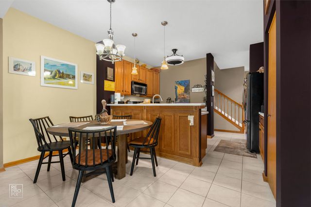 29 Bay Drive, Itasca, IL 60143