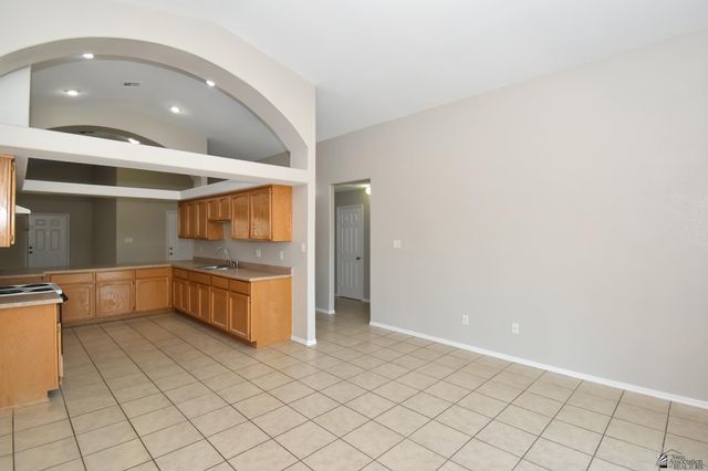 1705 S 45 Dr, Yuma, AZ 85364