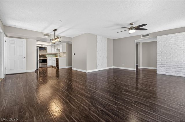 2764 Heritage Court, Las Vegas, NV 89121