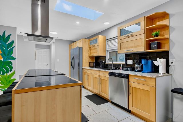 3044 GOLDEN RAIN DRIVE, Sarasota, FL 34232