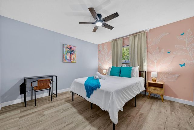3044 GOLDEN RAIN DRIVE, Sarasota, FL 34232