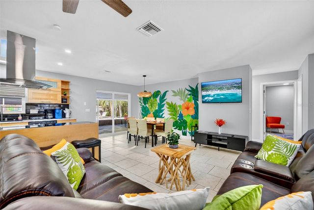 3044 GOLDEN RAIN DRIVE, Sarasota, FL 34232