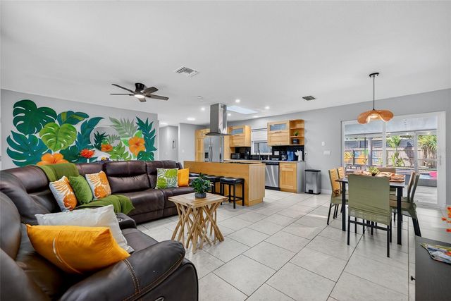 3044 GOLDEN RAIN DRIVE, Sarasota, FL 34232