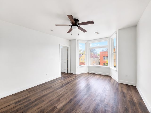 9046 S Brandon Avenue 3, Chicago, IL 60617