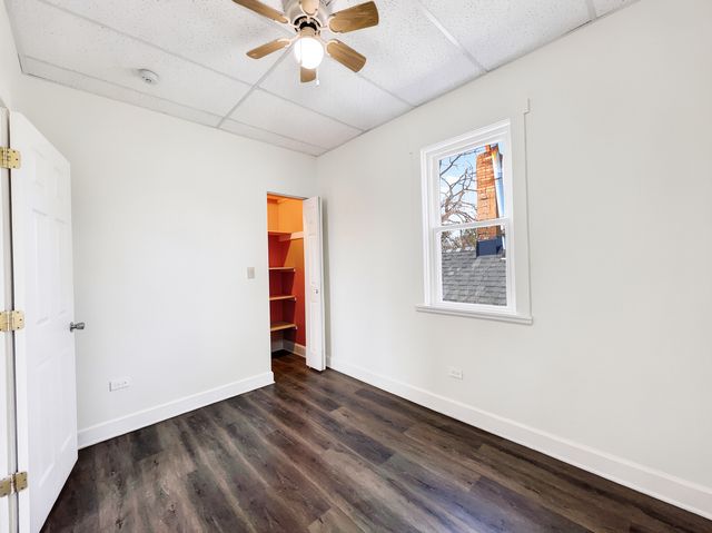 9046 S Brandon Avenue 3, Chicago, IL 60617