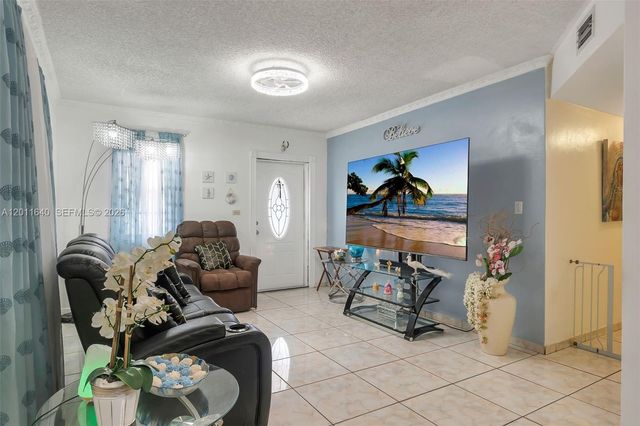 8510 NW 30th Pl, Miami, FL 33147