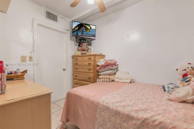 8510 NW 30th Pl, Miami, FL 33147