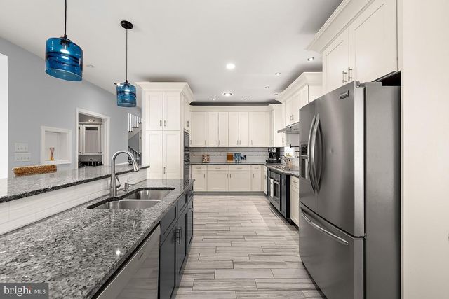 10316 PLANTATION LN, Berlin, MD 21811