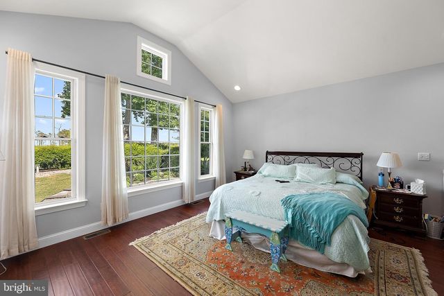 10316 PLANTATION LN, Berlin, MD 21811