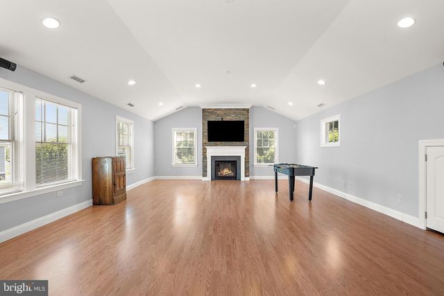 10316 PLANTATION LN, Berlin, MD 21811
