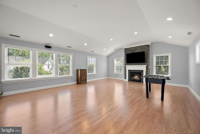 10316 PLANTATION LN, Berlin, MD 21811
