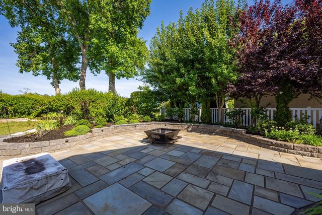 10316 PLANTATION LN, Berlin, MD 21811