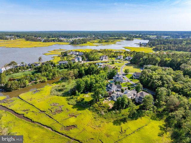 10316 PLANTATION LN, Berlin, MD 21811