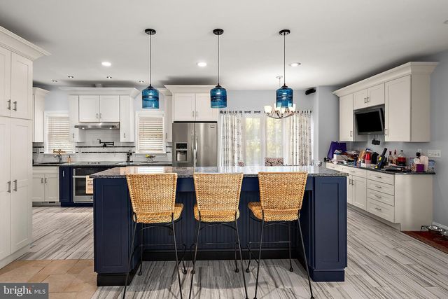 10316 PLANTATION LN, Berlin, MD 21811