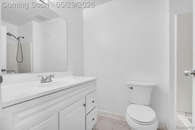 6533 E Jefferson Avenue 229T, Detroit, MI 48207