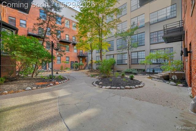 6533 E Jefferson Avenue 229T, Detroit, MI 48207