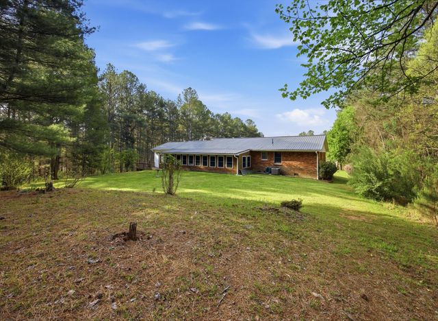 365 Cherokee Trail, Copperhill, TN 37317