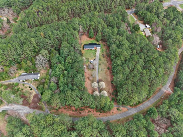 365 Cherokee Trail, Copperhill, TN 37317