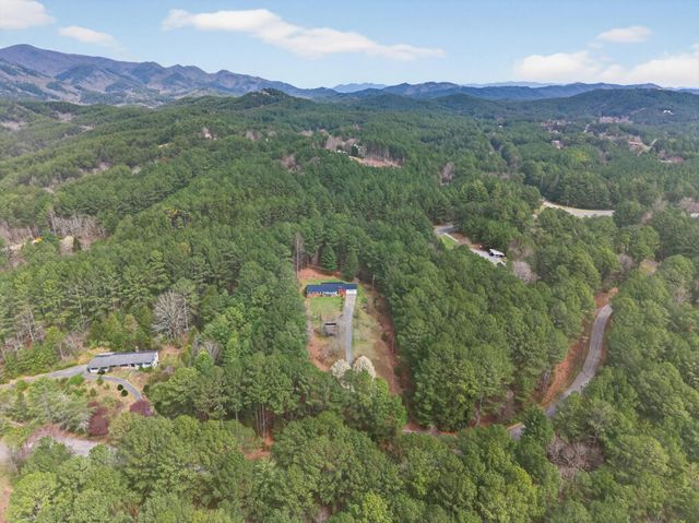 365 Cherokee Trail, Copperhill, TN 37317