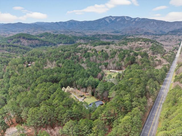 365 Cherokee Trail, Copperhill, TN 37317