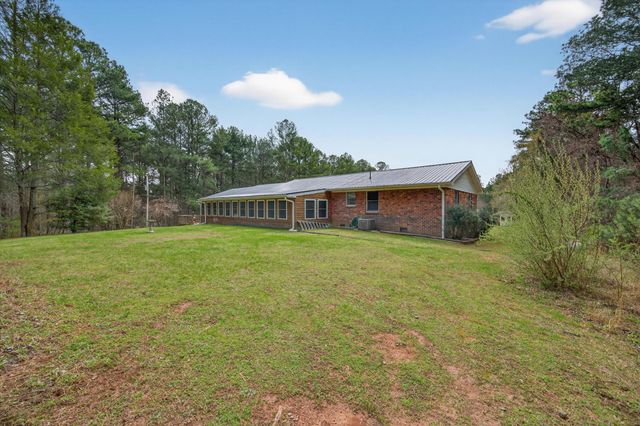 365 Cherokee Trail, Copperhill, TN 37317