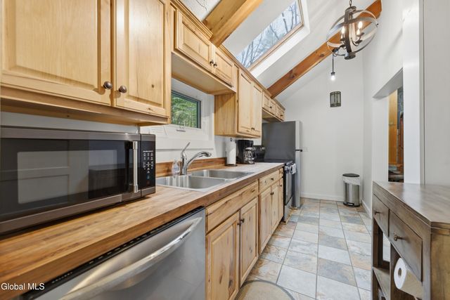 12 Snyder Road, Lake George, NY 12845