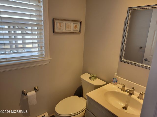 10 3rd Avenue B, Ortley Beach, NJ 08751