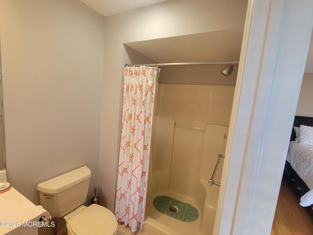 10 3rd Avenue B, Ortley Beach, NJ 08751