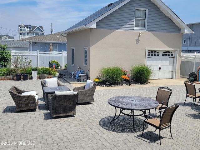 10 3rd Avenue B, Ortley Beach, NJ 08751