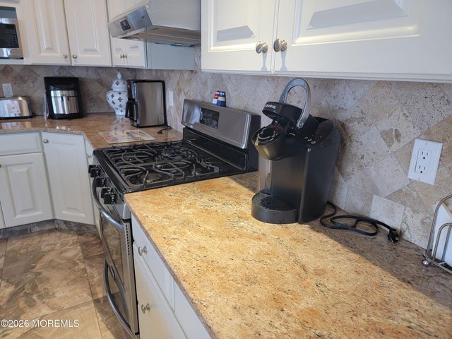 10 3rd Avenue B, Ortley Beach, NJ 08751