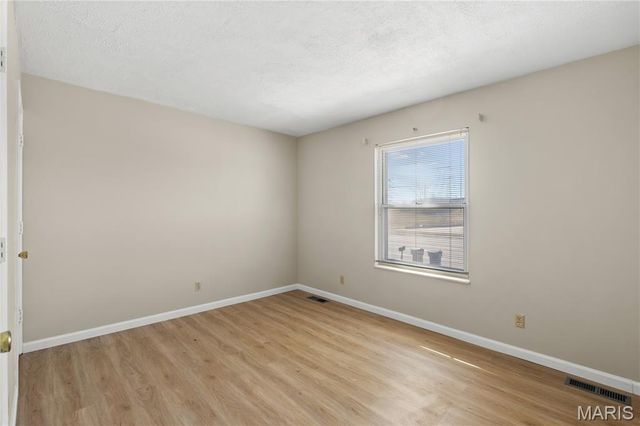 11790 New Halls Ferry Road, Florissant, MO 63033