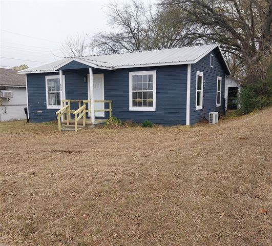 403 E Sears Street, Denison, TX 75021