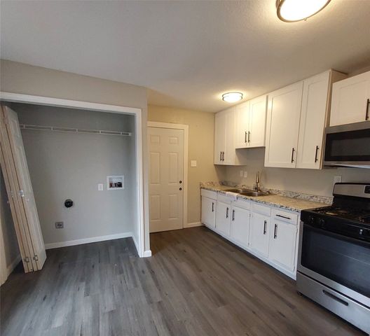 403 E Sears Street, Denison, TX 75021