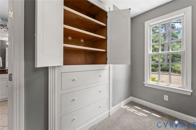 10905 Chalkley Rd, Chester, VA 23831