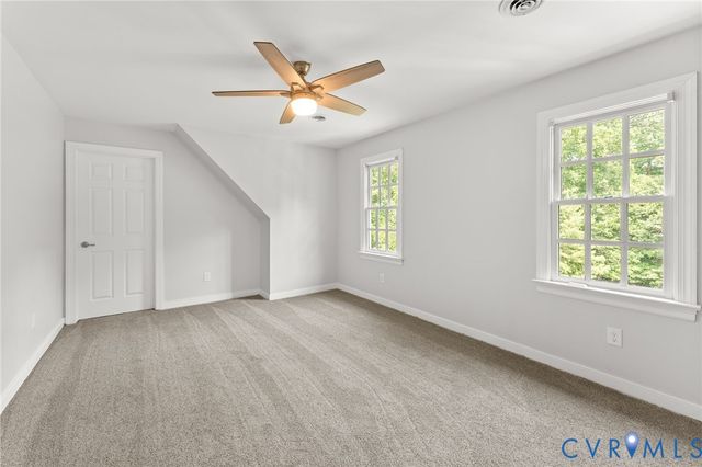 10905 Chalkley Rd, Chester, VA 23831