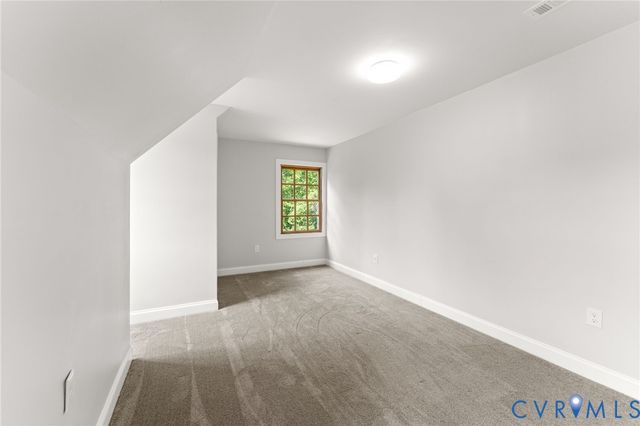 10905 Chalkley Rd, Chester, VA 23831