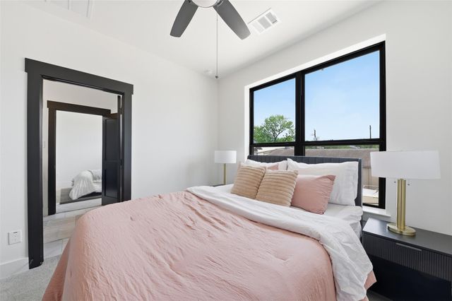 4605 Harrisburg Boulevard E, Houston, TX 77011