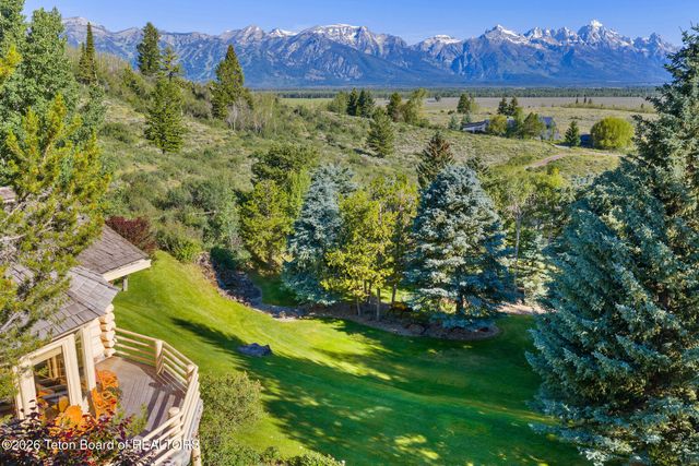1095 GRAND VIEW Road, Jackson, WY 83001