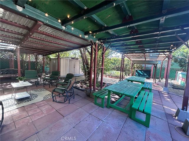 6217 Farmdale Avenue, North Hollywood, CA 91606