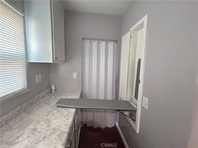 6217 Farmdale Avenue, North Hollywood, CA 91606