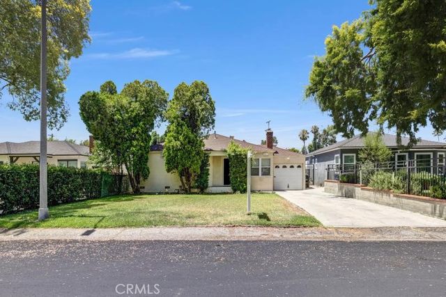 6217 Farmdale Avenue, North Hollywood, CA 91606