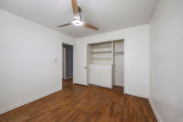 2212 Holly Street, Fayetteville, AR 72703