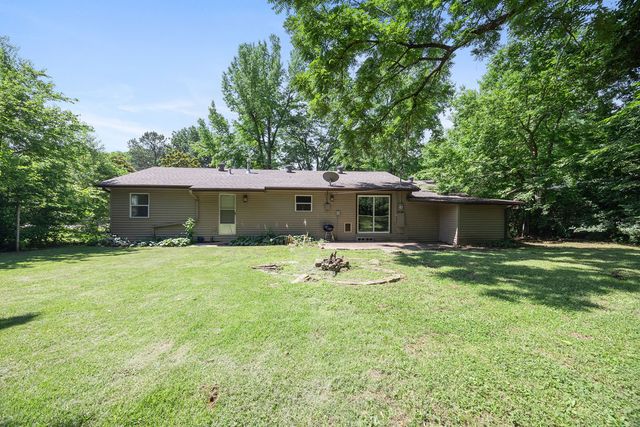 2212 Holly Street, Fayetteville, AR 72703