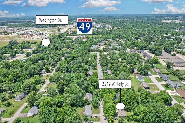 2212 Holly Street, Fayetteville, AR 72703